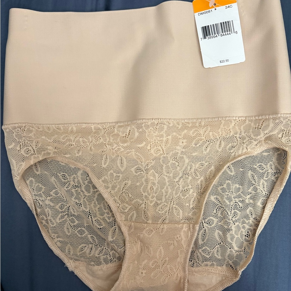 Maidenform Cream Lace Trim Panties